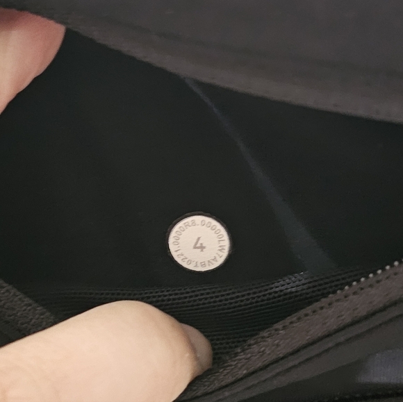 Lululemon Speed Up Short Low-Rise Lined Size 4 - Picture 6 of 6